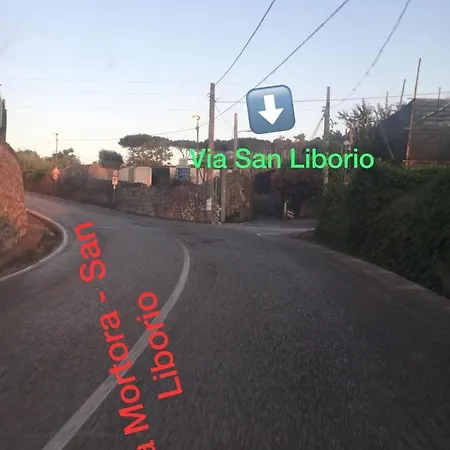 Bed And Lemons Bed & Breakfast