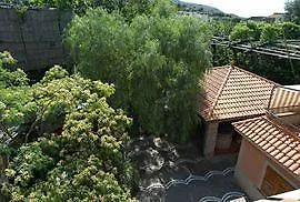 Bed And Lemons Bed & Breakfast 3*