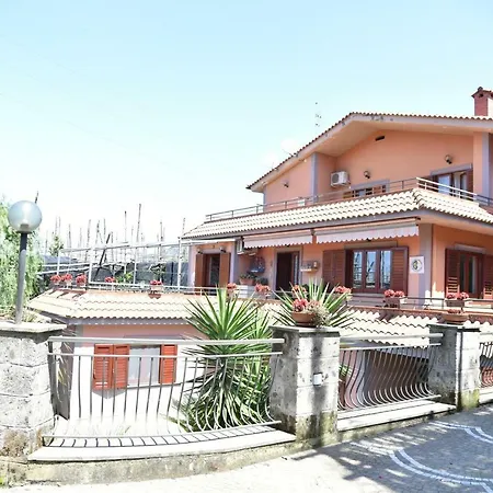 Bed & Breakfast Bed And Lemons