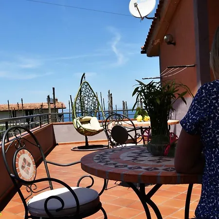 Bed & Breakfast Bed And Lemons 3*