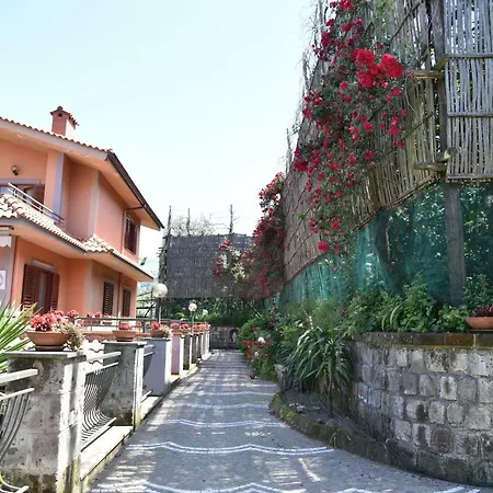 Bed And Lemons Bed & Breakfast Piano di Sorrento