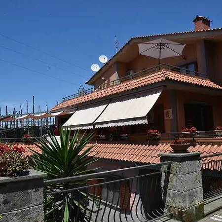 Bed And Lemons Bed & Breakfast 2*